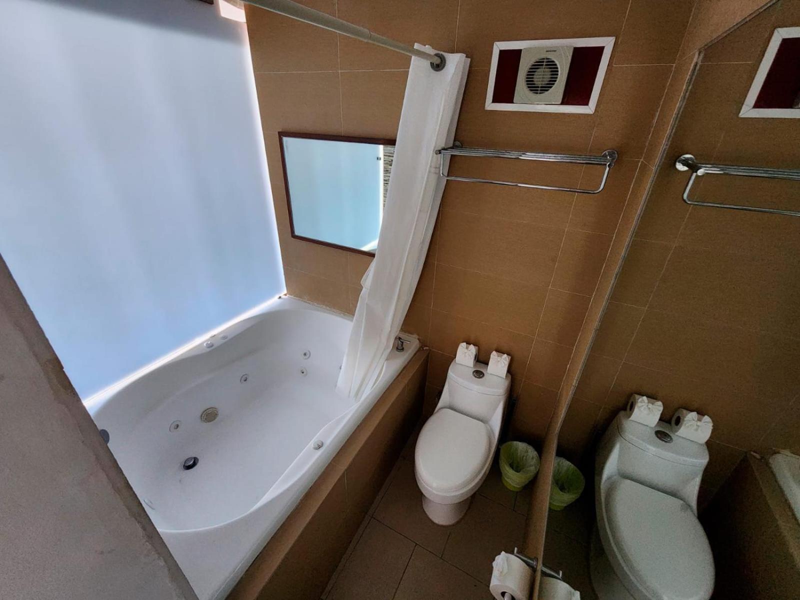 Beachfront Apartments Cancun Bagian luar foto