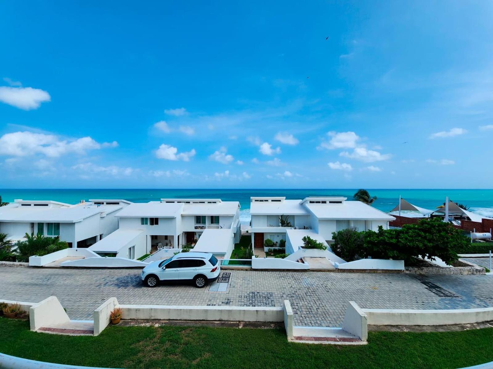Beachfront Apartments Cancun Bagian luar foto