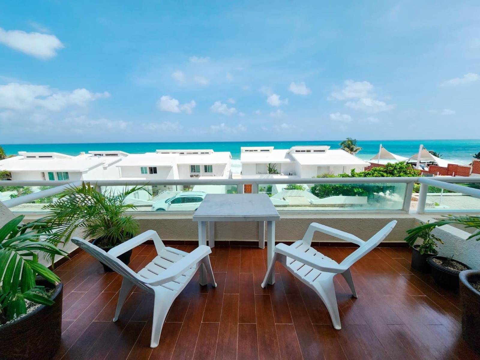 Beachfront Apartments Cancun Bagian luar foto