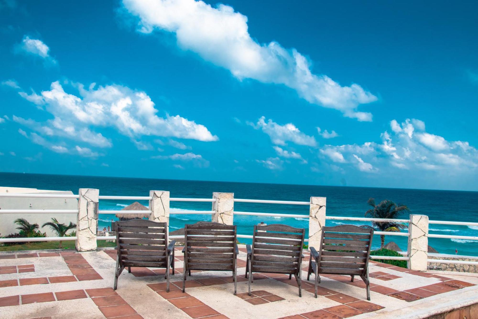 Beachfront Apartments Cancun Bagian luar foto