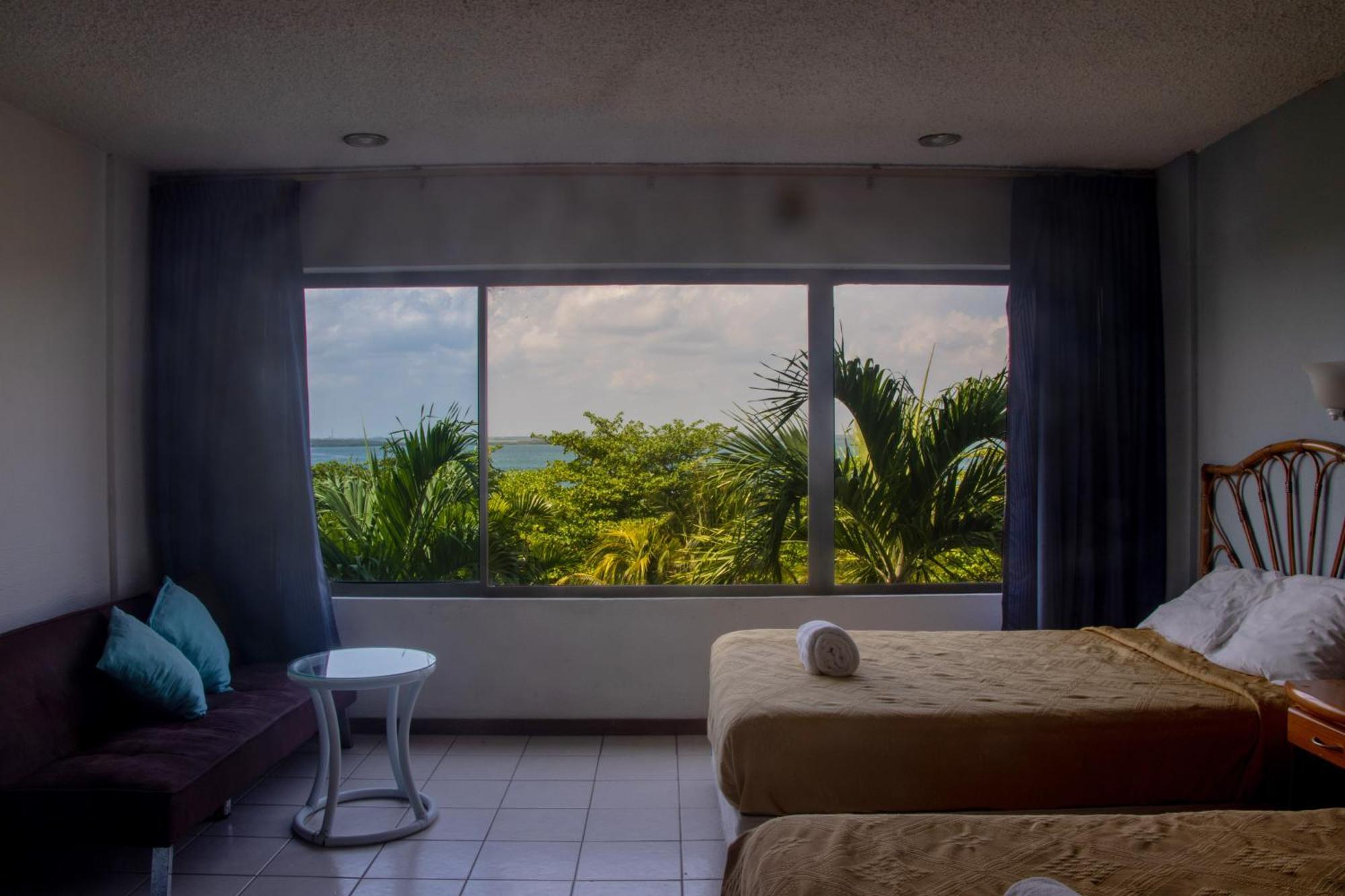 Beachfront Apartments Cancun Ruang foto